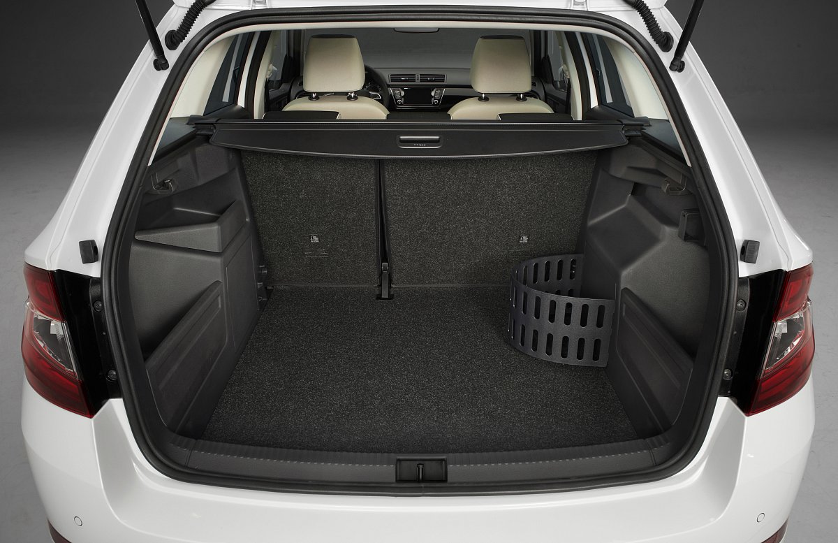 0027_fabia_combi_int.jpg