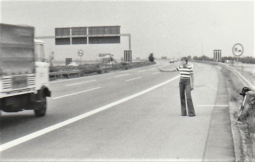 Příběhy starých fotografií: Cesta snů aneb za totáče stopem po Švajcu