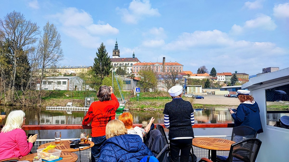 Plavili jsme se, bavili jsme se aneb to je naše íčko