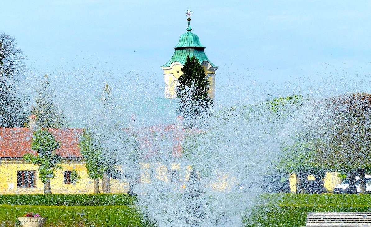 FOTO DNE 25.4.: Anna Potůčková - Vodotrysk pod věží