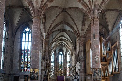 https://www.i60.cz/images/thumbs/14-interier-kostela.jpg