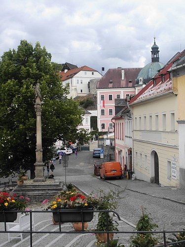 Pohled od kostela