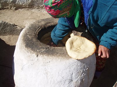 Bulunkul - pec na chléb.JPG