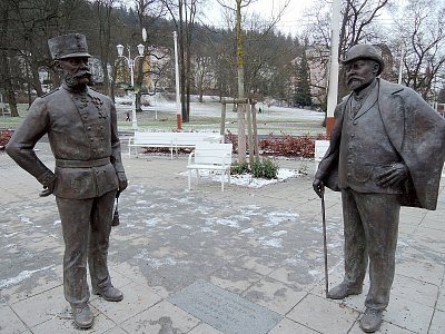 Mocnáři v parku v zimě *