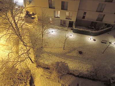 Dnes večer - 21:00 - pohled z okna