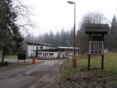 Tále