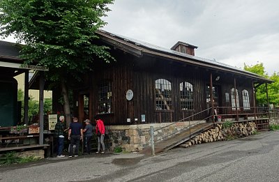 dsc01171-zastavka-nizbor.jpg