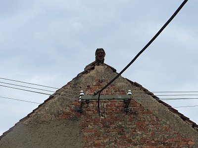 dscn4861-hlava-na-dome.jpg