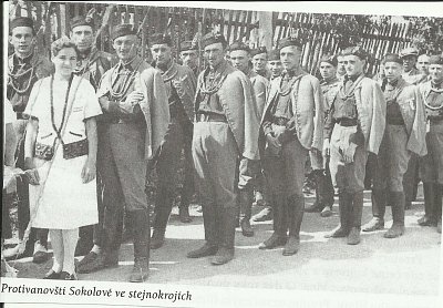 Sokolské kroje
